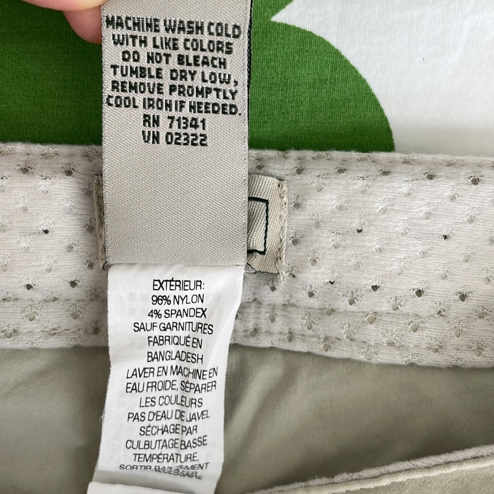 LL Bean khaki shorts - Picture 4 of 10